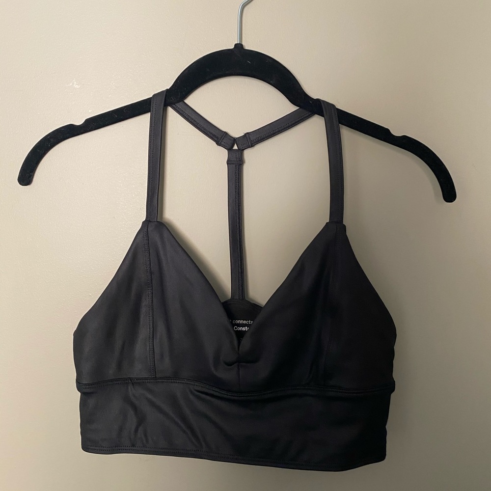 Black sports bra